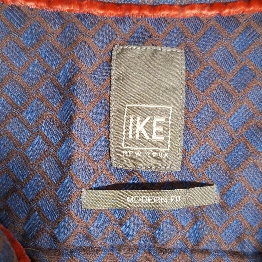 Ike Behar preowned condición